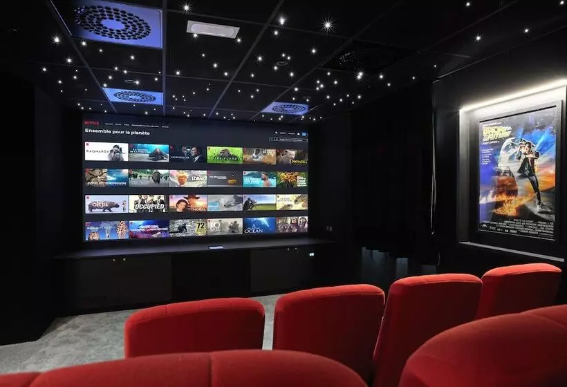 ホテル Ibis Styles La Rochesuryon