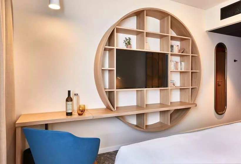 ホテル Ibis Styles La Rochesuryon