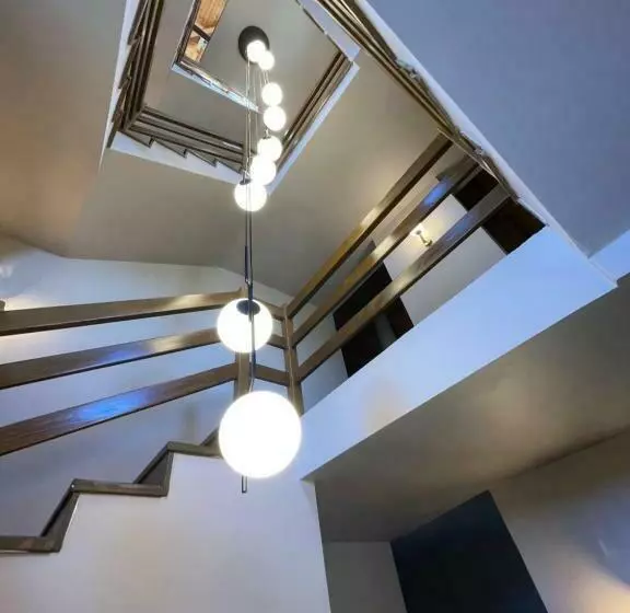 Hotelli Pensiunea Casa Buna