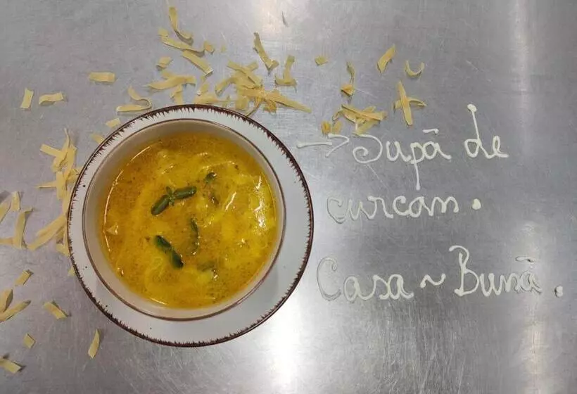 Hotelli Pensiunea Casa Buna