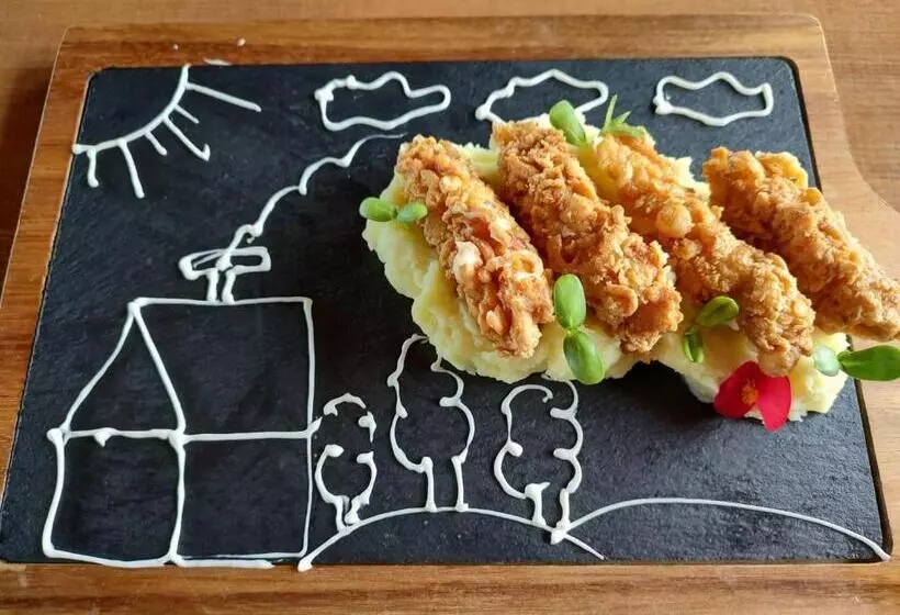 Hotelli Pensiunea Casa Buna