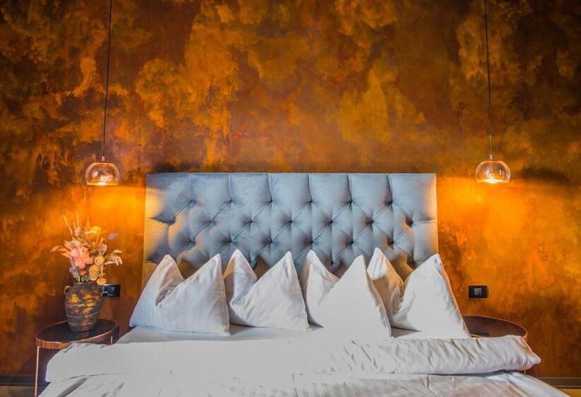 Отель Pensiunea Casa Buna