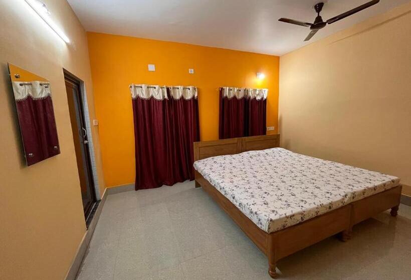 پانسیون Shradharam Lodge