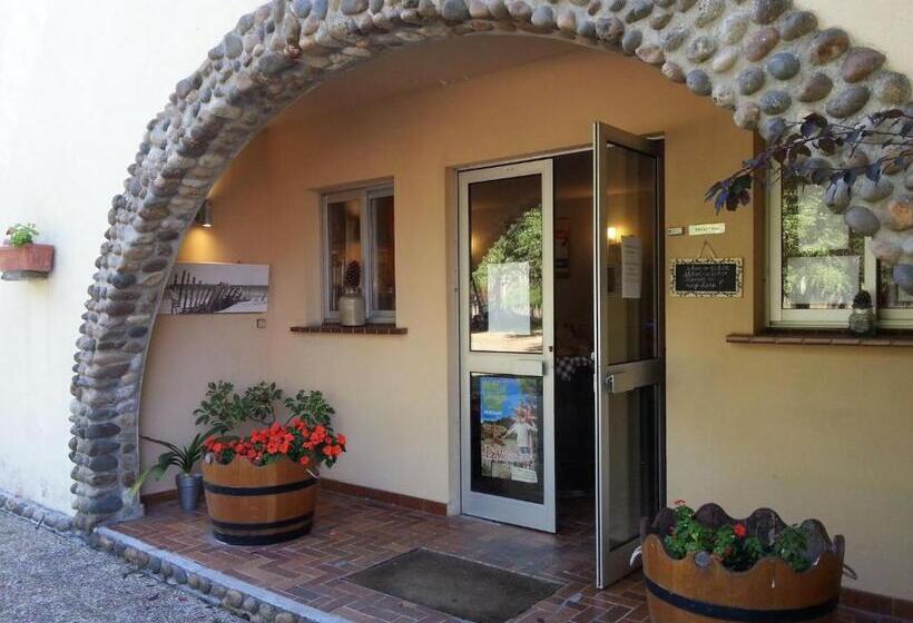 Acacias Hôtel Motel