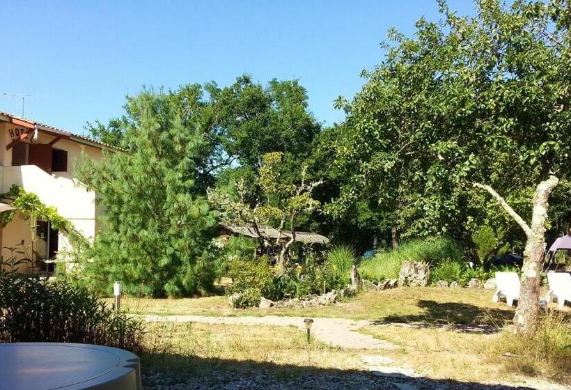 Acacias Hôtel Motel