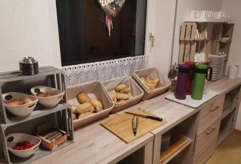 Bed and Breakfast & Pension Haus Dewenter