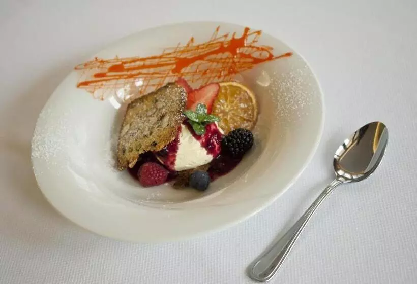 ホテル Albergo Ristorante Belvedere