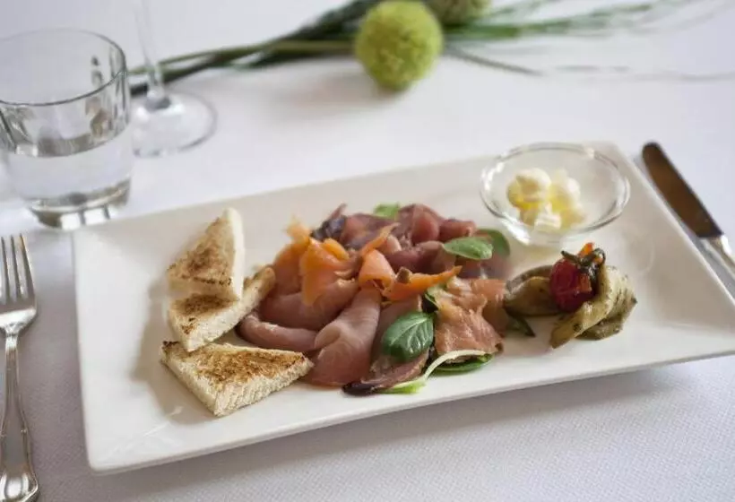 ホテル Albergo Ristorante Belvedere