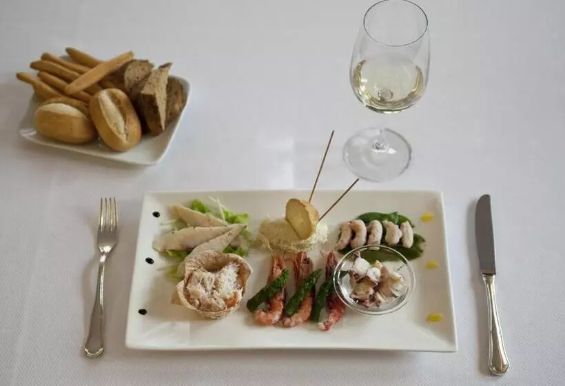 ホテル Albergo Ristorante Belvedere