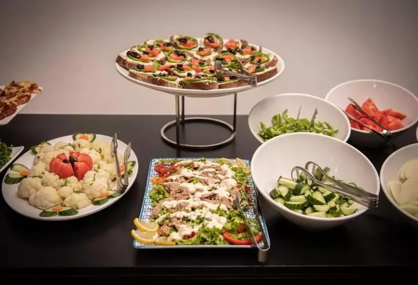 هتل Crystal Beach