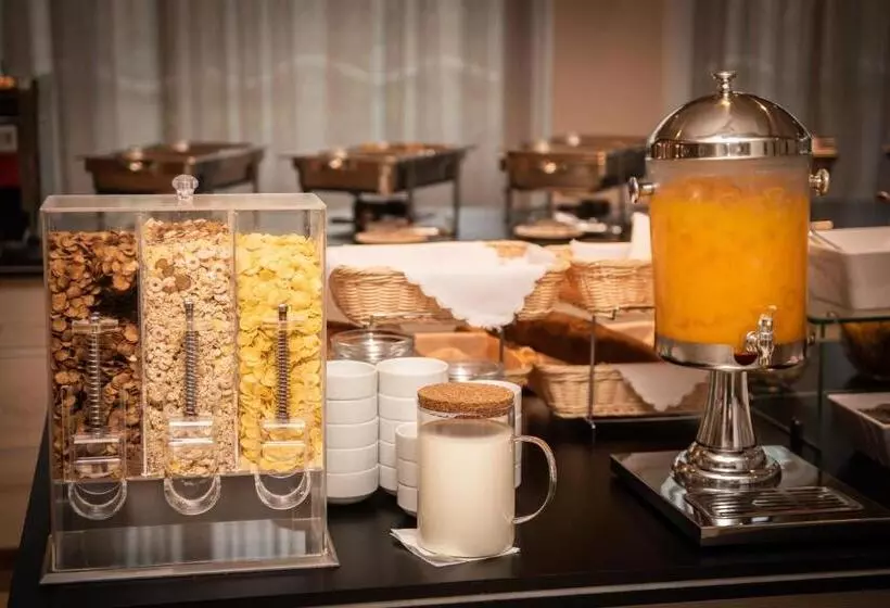 هتل Crystal Beach