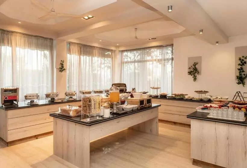 هتل Crystal Beach