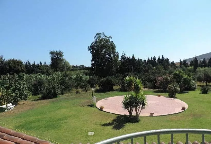 هتل Domu Incantada