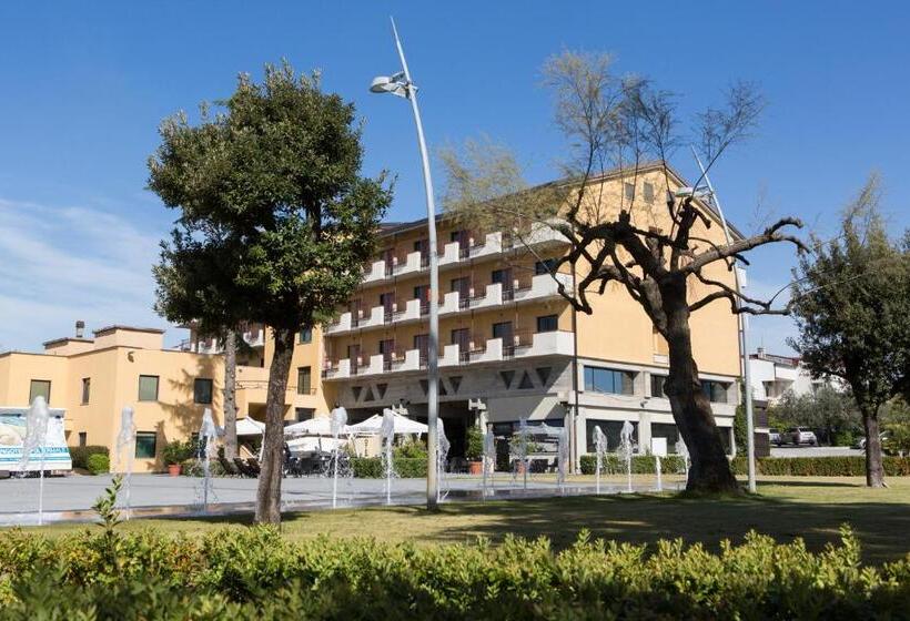 فندق Fontana Olente