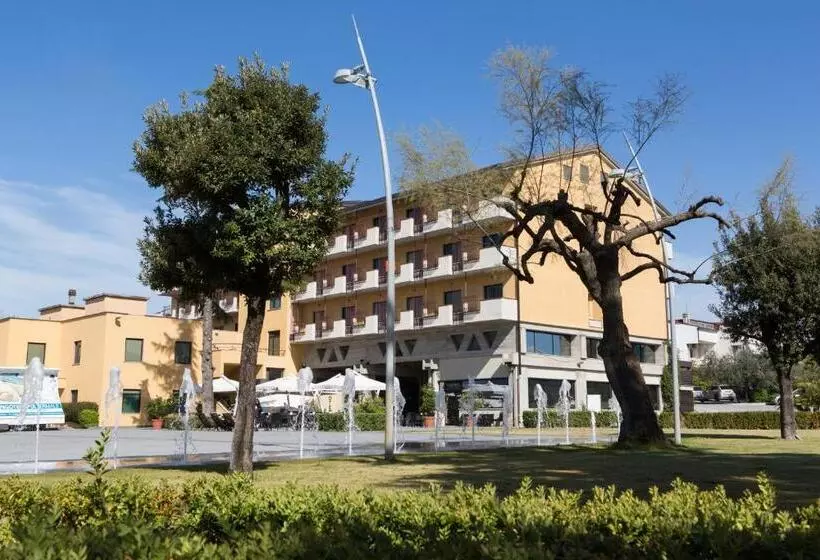 فندق Fontana Olente