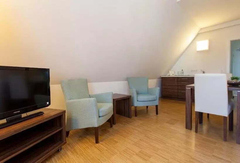 Отель Halber Mond