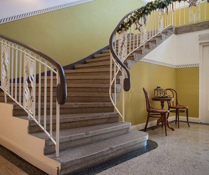 فندق Halber Mond