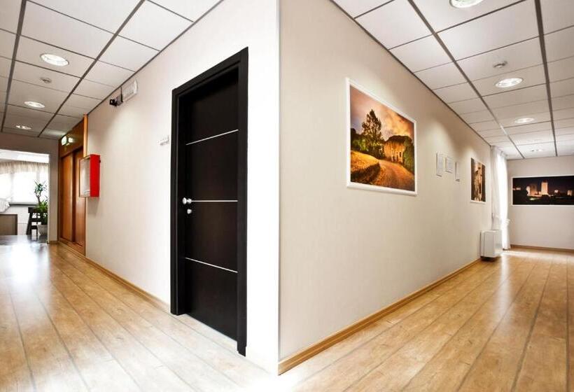 Отель La Campagnola