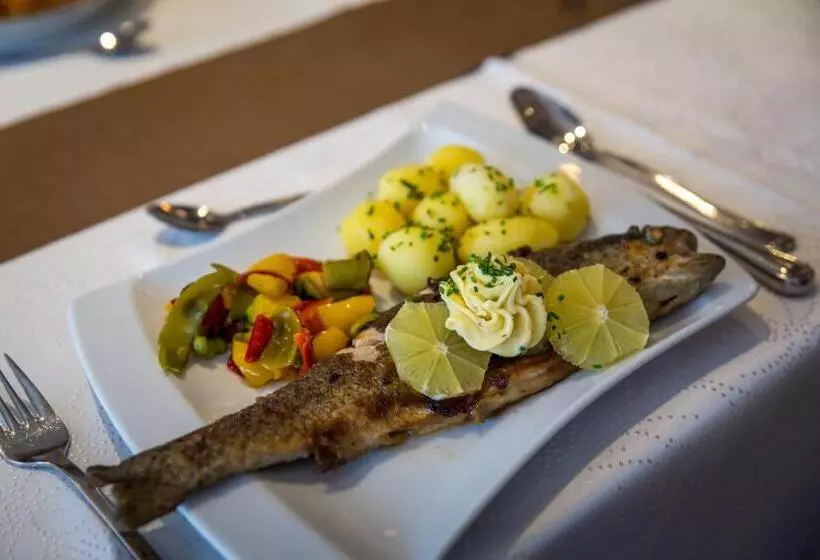 Отель Landgasthof Hohenauer Hof