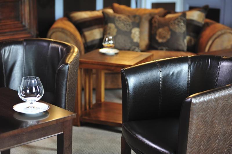 فندق Le Domaine Chateau Du Faucon