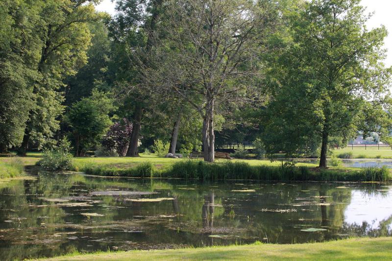 فندق Le Domaine Chateau Du Faucon