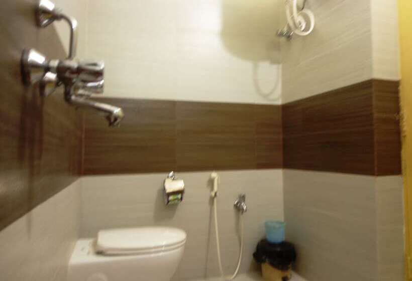 هتل Lumbini International