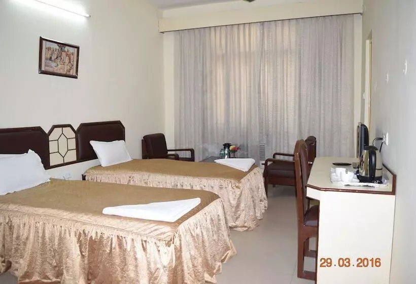 هتل Lumbini International