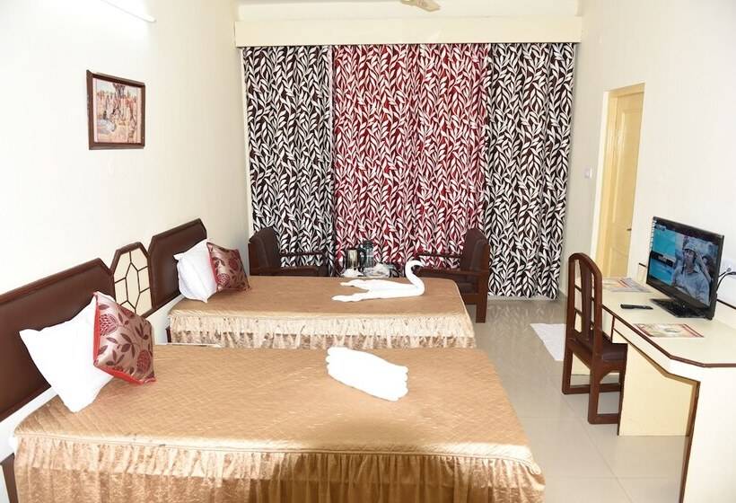 هتل Lumbini International