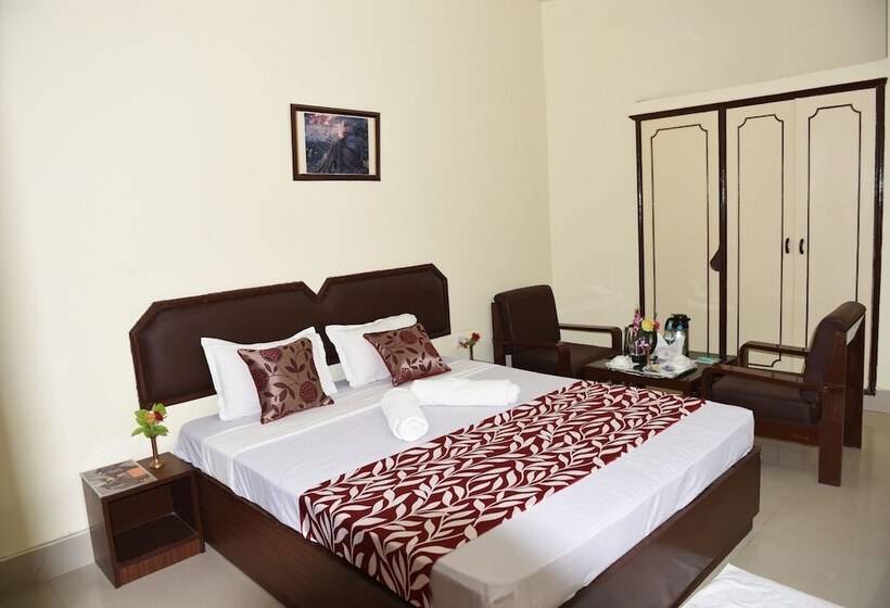 هتل Lumbini International