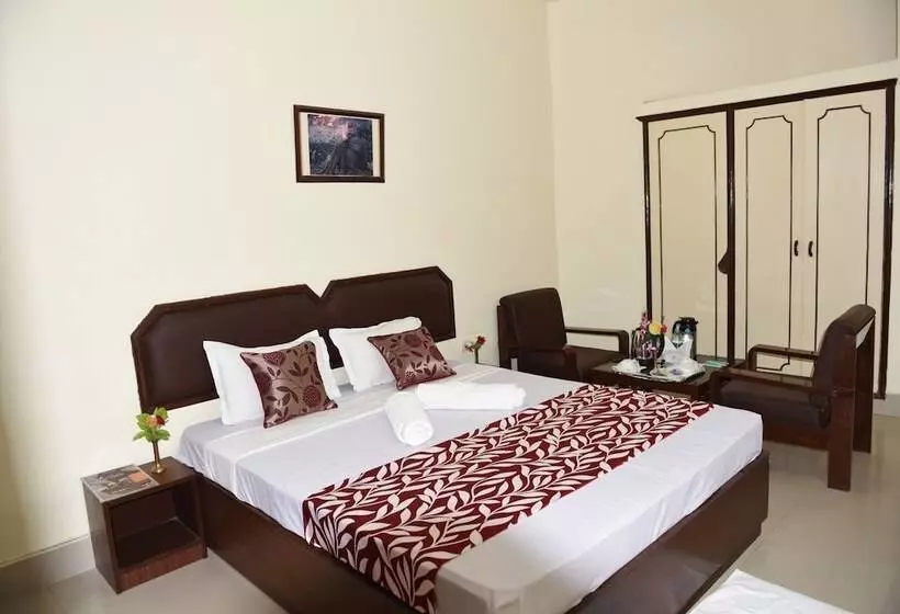 هتل Lumbini International