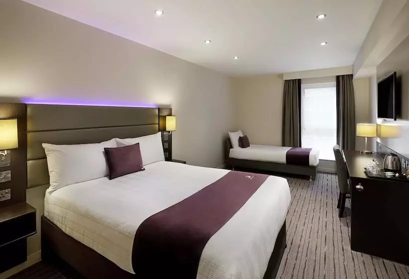 فندق Premier Inn London Uxbridge Town Centre