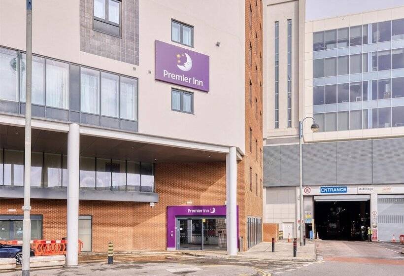 Отель Premier Inn London Uxbridge Town Centre