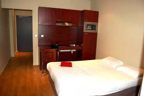 호텔 Le Relais De Thiais