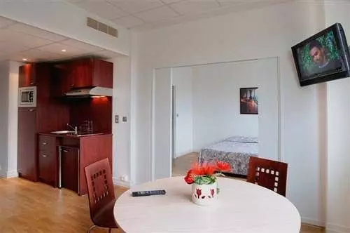 호텔 Le Relais De Thiais