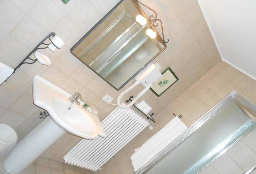 فندق Relais Picaron