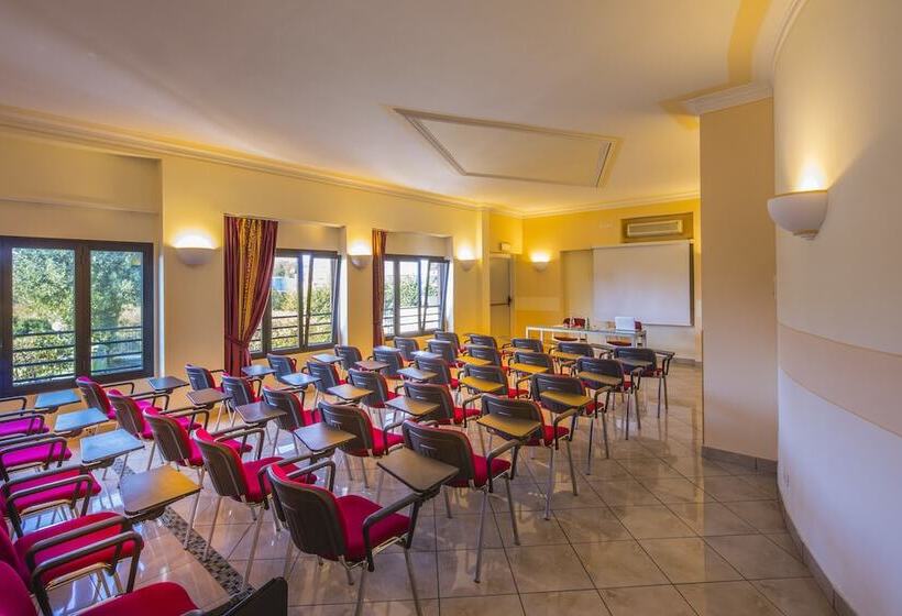 ホテル Ristorante Continental