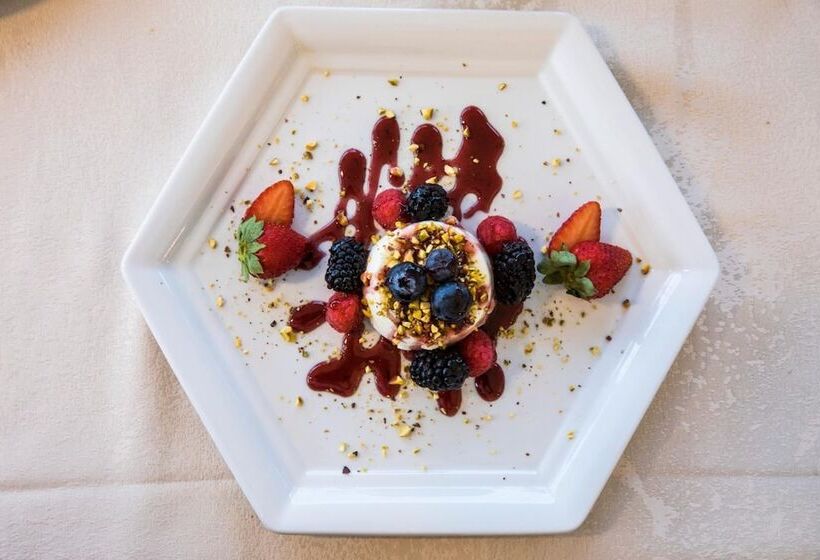 ホテル Ristorante Continental