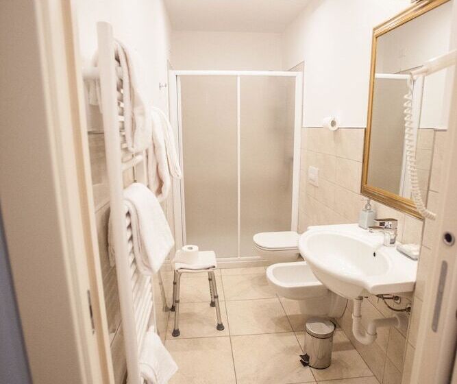 ホテル Ristorante Continental