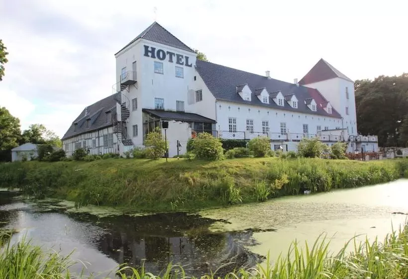 ホテル Vraa Slots