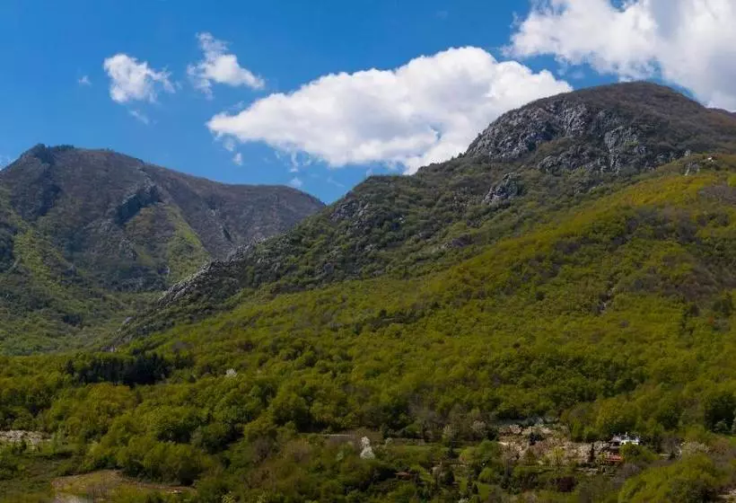 بنسيون Militsa Guesthouse