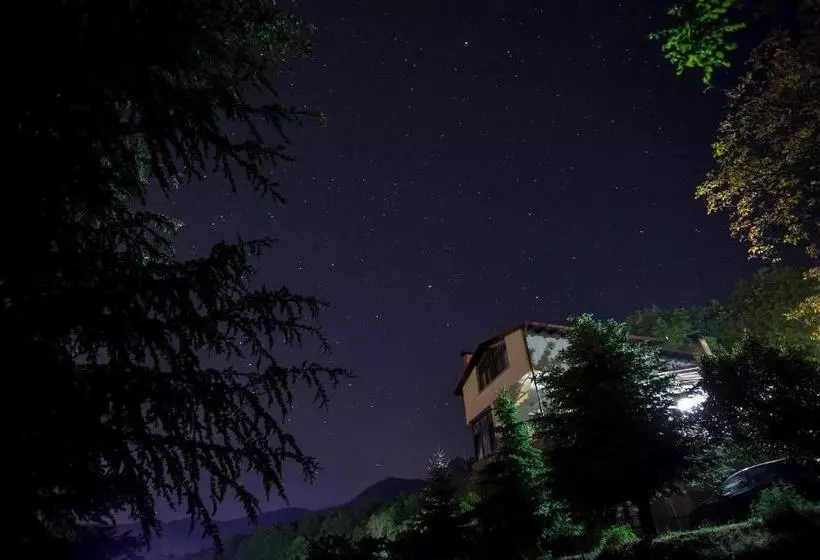 بنسيون Militsa Guesthouse