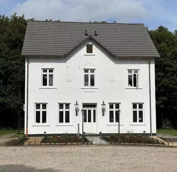 Velling Koller Hotel Og Camping