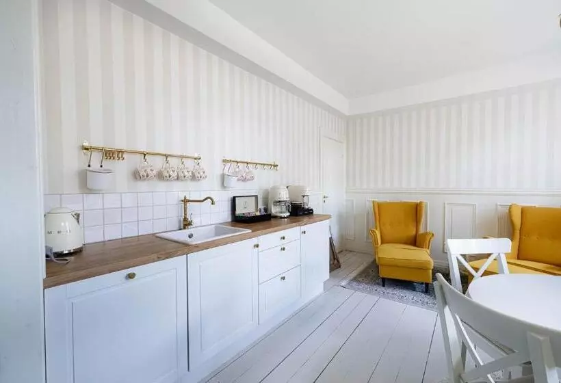 Velling Koller Hotel Og Camping