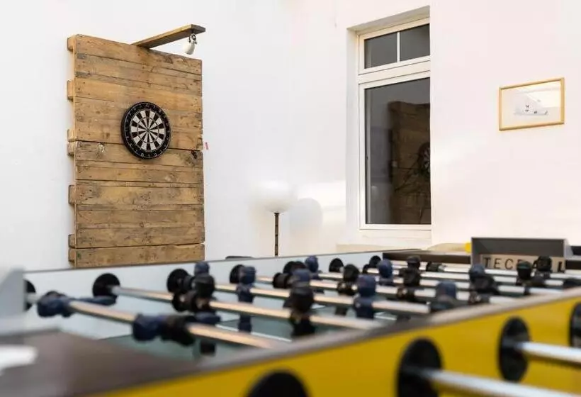 230 M2 Loft Mit Eigenem Wintergarten Mit Tischtennis & Dart, Kostenloser Parkplatz