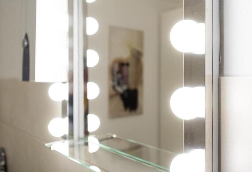 230 M2 Loft Mit Eigenem Wintergarten Mit Tischtennis & Dart, Kostenloser Parkplatz