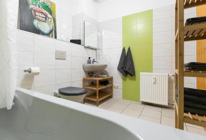 230 M2 Loft Mit Eigenem Wintergarten Mit Tischtennis & Dart, Kostenloser Parkplatz