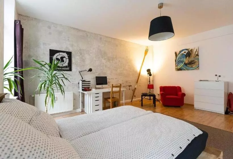 230 M2 Loft Mit Eigenem Wintergarten Mit Tischtennis & Dart, Kostenloser Parkplatz