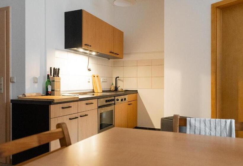 230 M2 Loft Mit Eigenem Wintergarten Mit Tischtennis & Dart, Kostenloser Parkplatz