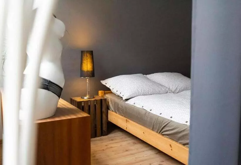 230 M2 Loft Mit Eigenem Wintergarten Mit Tischtennis & Dart, Kostenloser Parkplatz