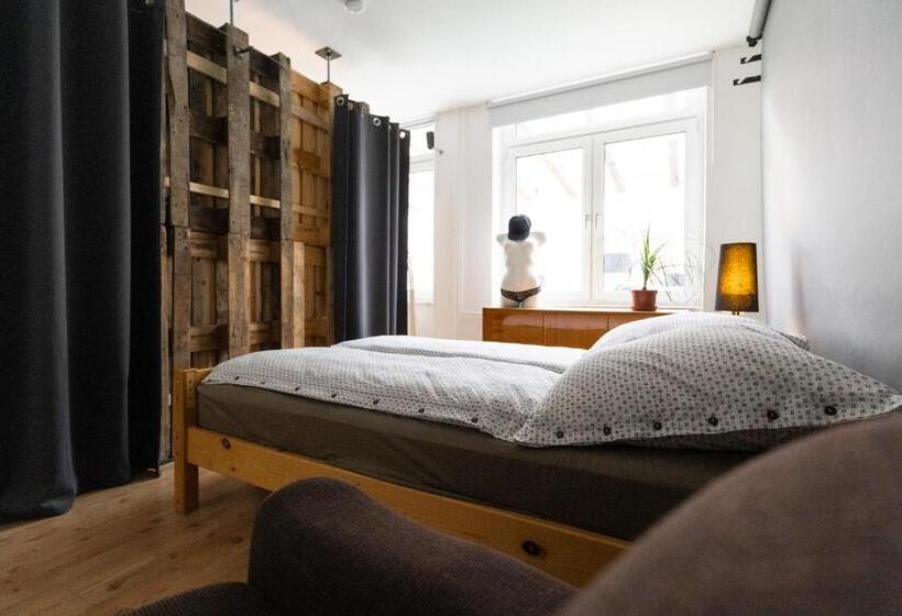 230 M2 Loft Mit Eigenem Wintergarten Mit Tischtennis & Dart, Kostenloser Parkplatz